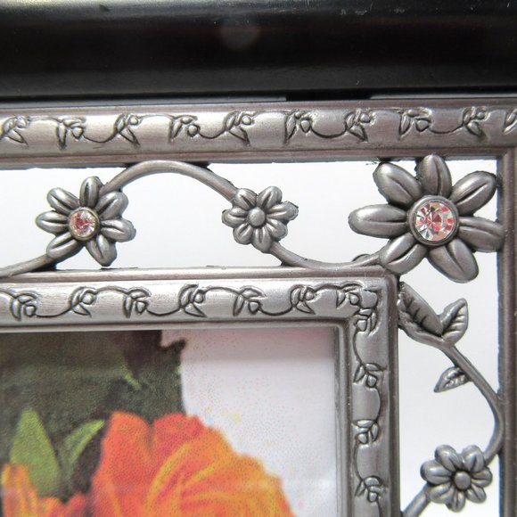 MALDEN engraved openwork pewter & rhinestone flower picture frame -4" x 6" photo - Picture 5 of 11